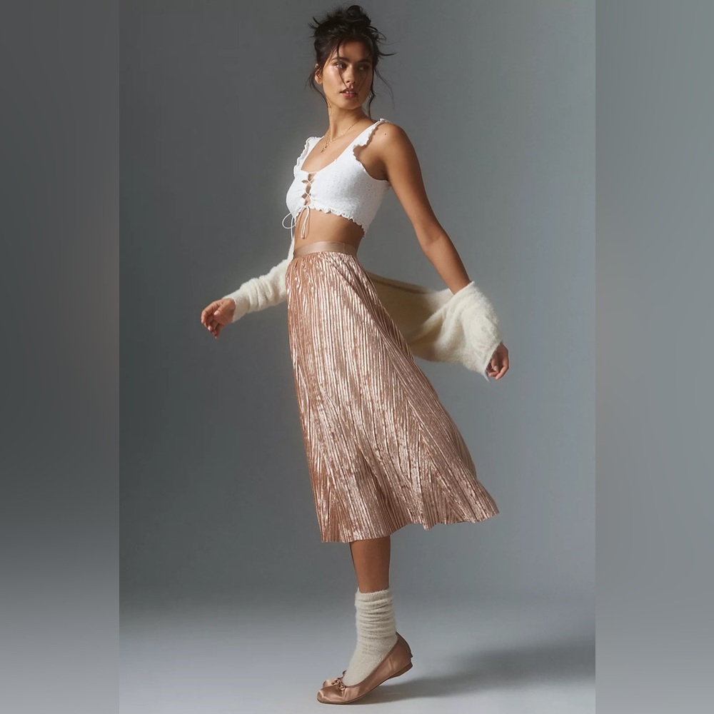 NWT Beyond Yoga Uptown Velvet Skirt, Small